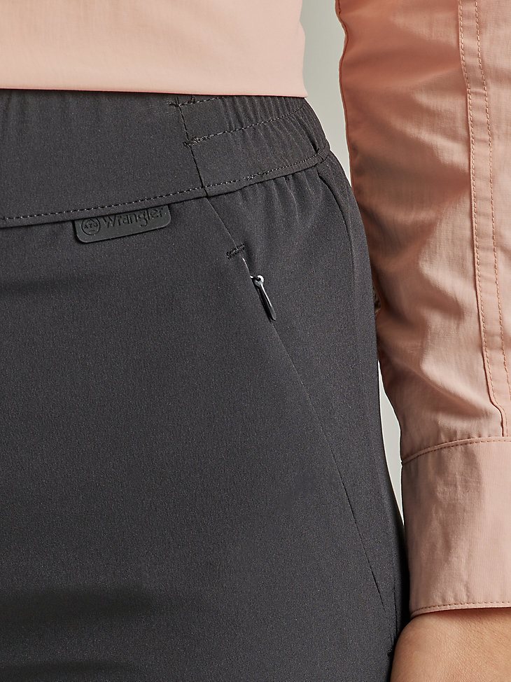 ATG Wrangler Angler Women's Wingsail Short in Black