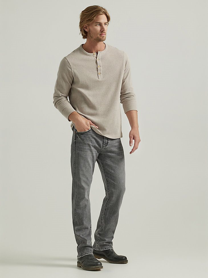 Men's Wrangler Slim Straight Jean in Light Grey Wash