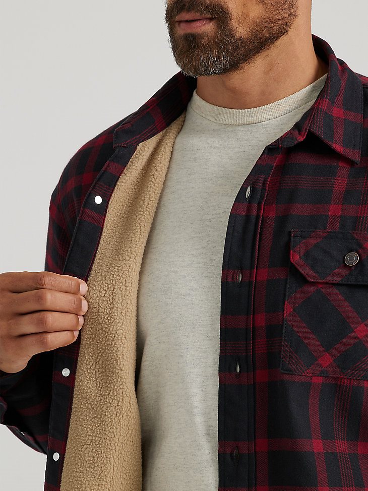 Men's Wrangler Heavyweight Plaid Sherpa Lined Shirt Jacket in Midnight