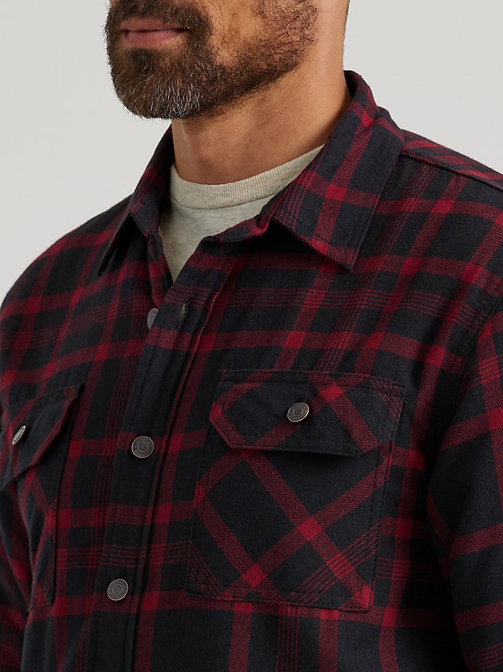 Men's Wrangler Heavyweight Plaid Sherpa Lined Shirt Jacket in Midnight