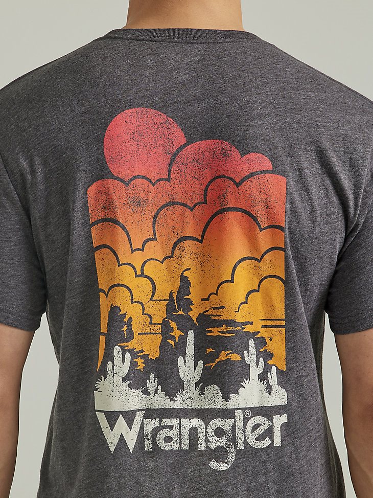Men's Cactus Scene Graphic T-Shirt in Charcoal Heather
