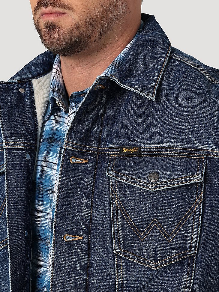 Men's Wrangler Retro Sherpa Lined Western Denim Jacket in Blue Indigo