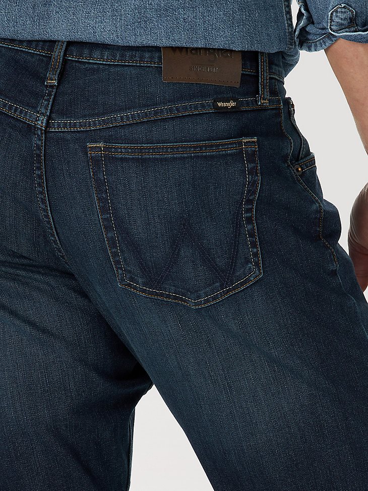 Men's Athletic Fit Flex Jean in Jagged