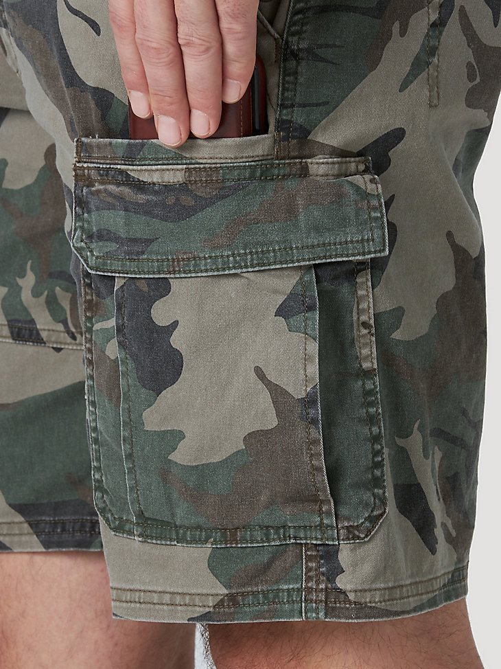 Men's Wrangler Authentics Stretch Cargo Short in Green Camo