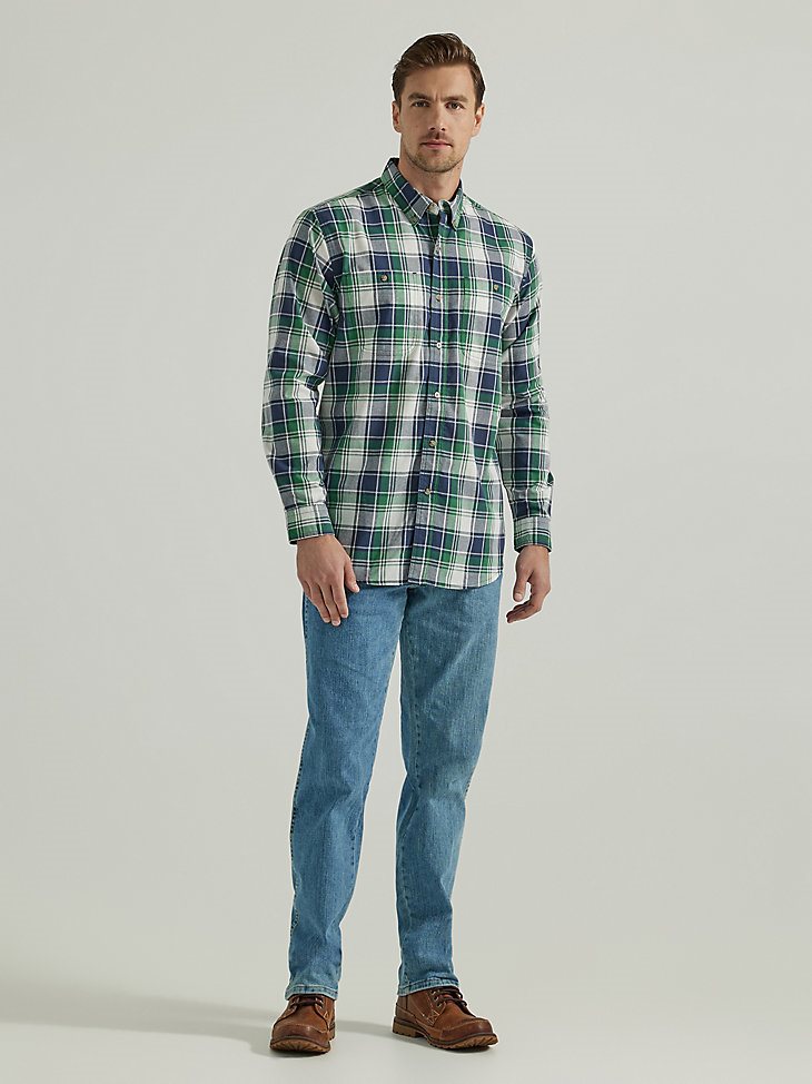 Wrangler Rugged Wear Long Sleeve Easy Care Plaid Button-Down Shirt in Green Navy