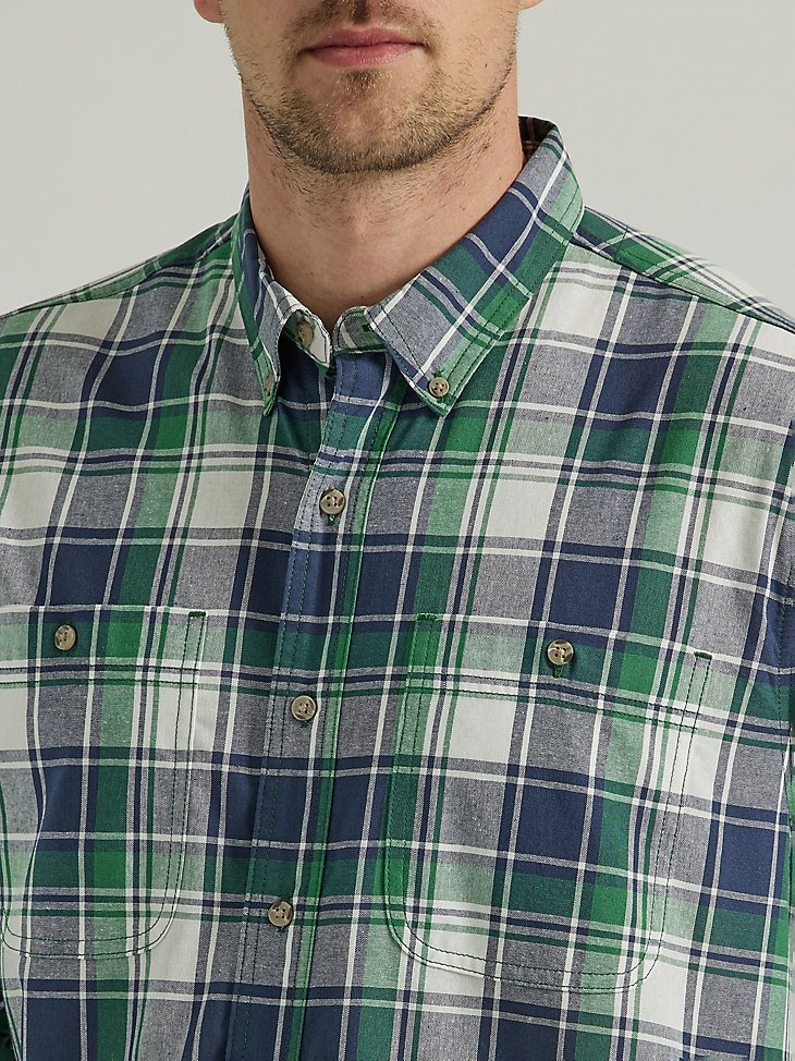 Wrangler Rugged Wear Long Sleeve Easy Care Plaid Button-Down Shirt in Green Navy