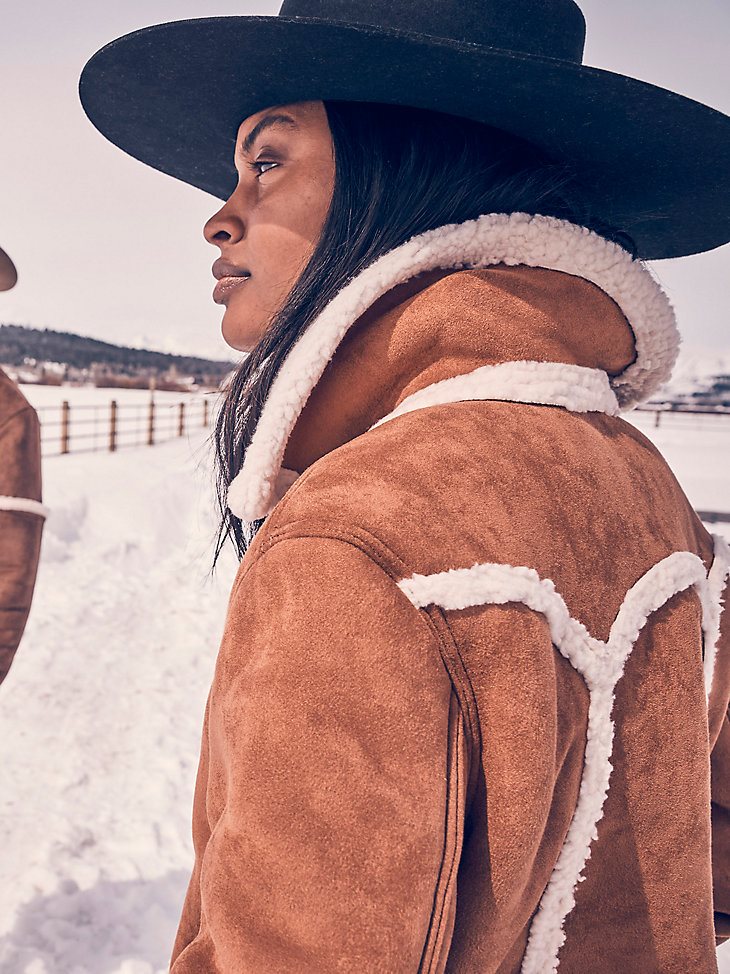 Women's Wrangler Faux Shearling Barn Coat in Lion