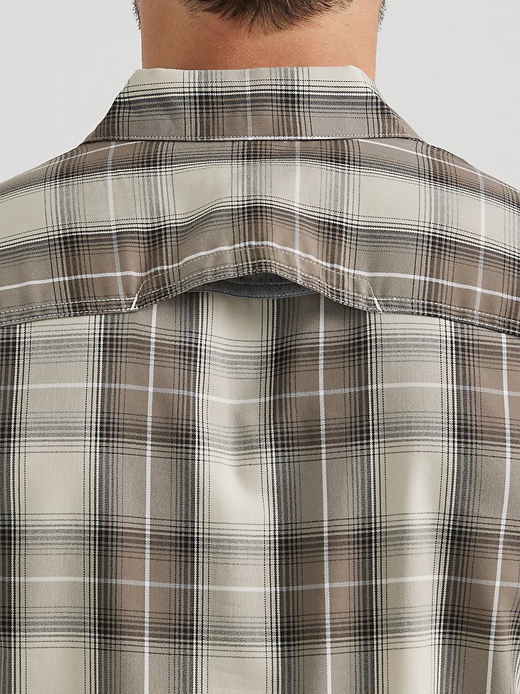 Men's Utility Plaid Outdoor Shirt in Khaki