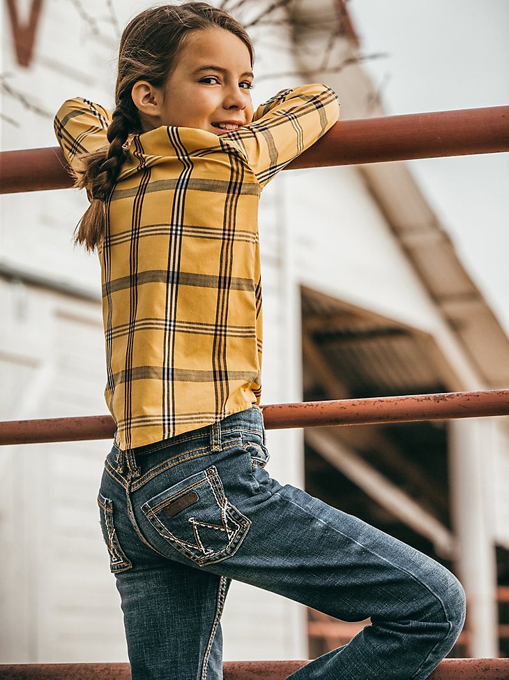 Girl's Long Sleeve Ruffle Front Western Snap Shirt in Dandelion