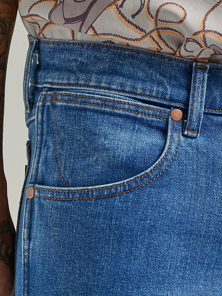 Men's Loose Fit Jean in Cowboy Mid Wash