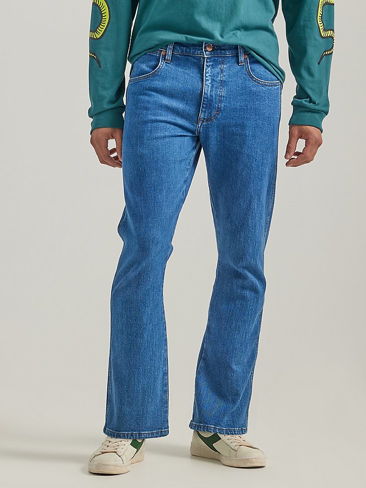 Men's Bootcut Jean in Light Cowboy Wash