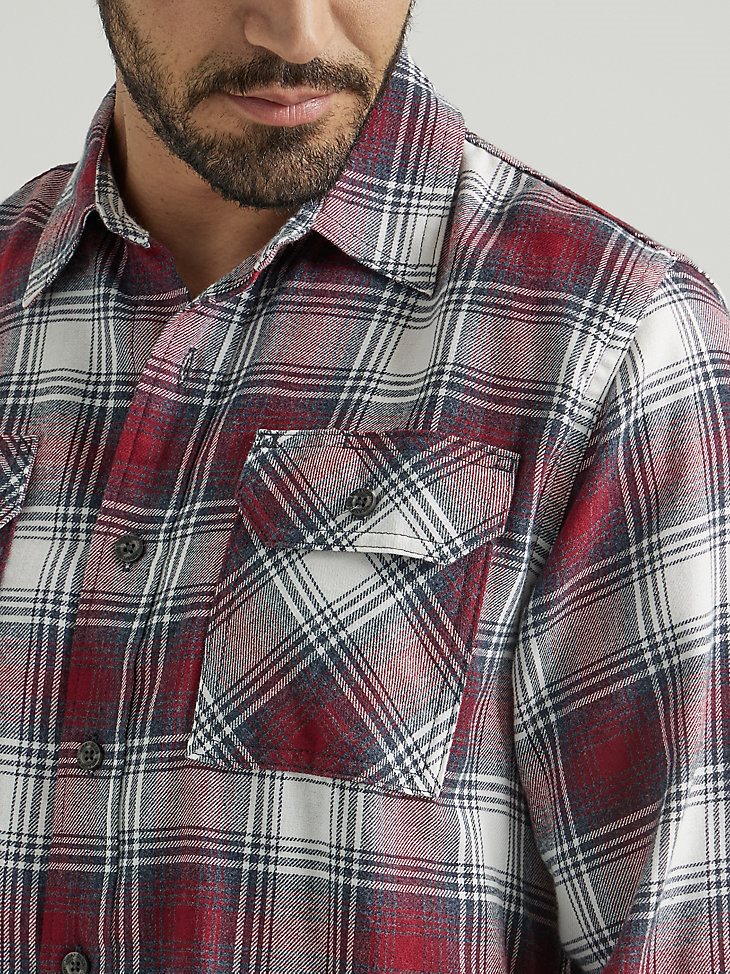 Men's Wrangler Flannel Plaid Shirt in Vaporous Gray