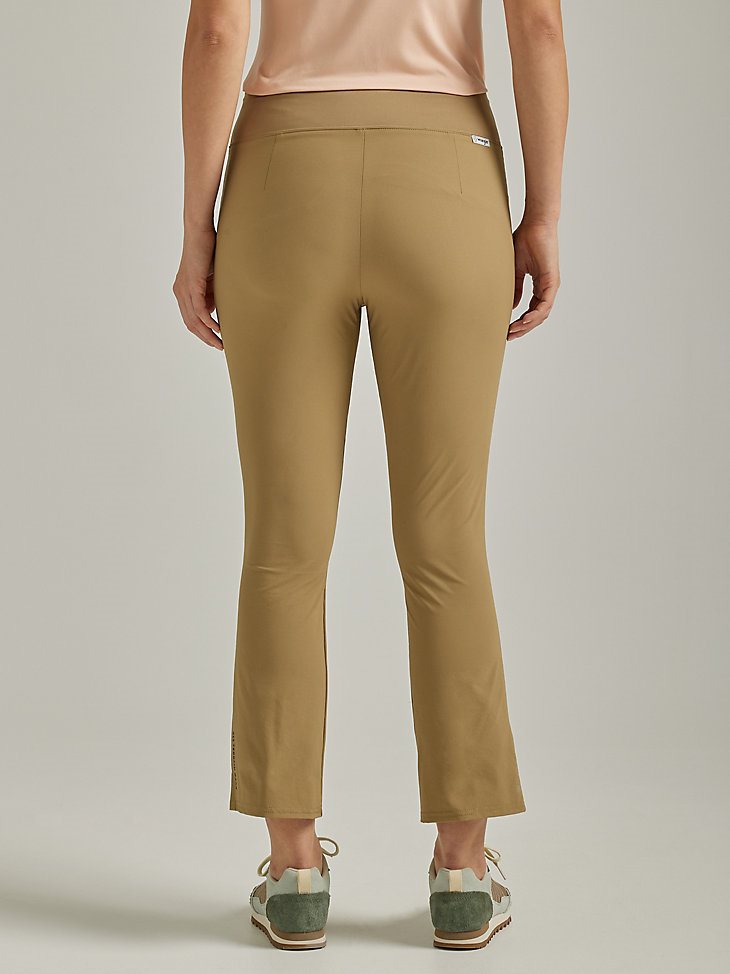 ATG By Wrangler Women's FWDS Pull-On Pant in Elmwood