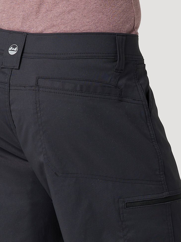 Men's Flex Waist Outdoor Cargo Short in Caviar