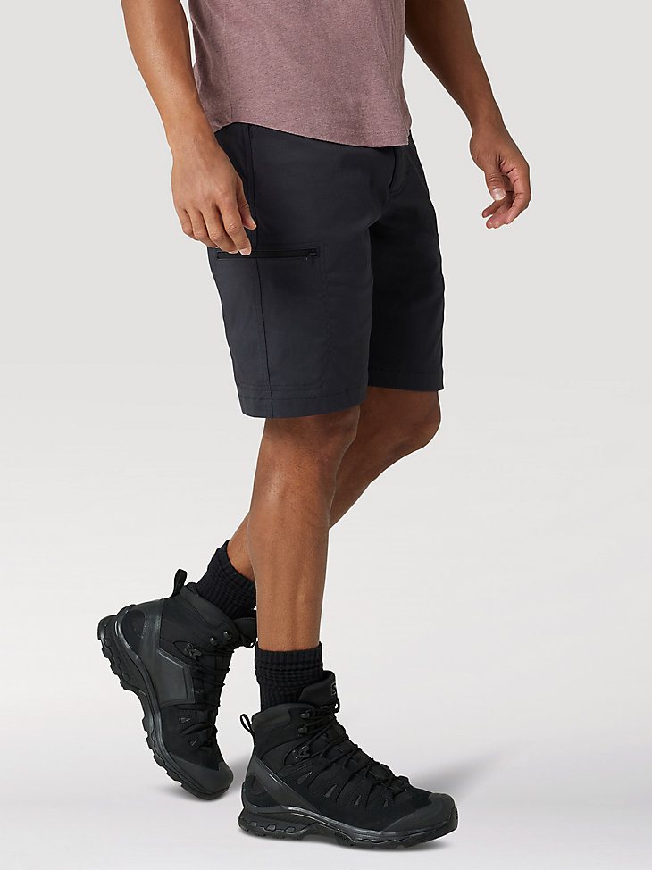 Men's Flex Waist Outdoor Cargo Short in Caviar