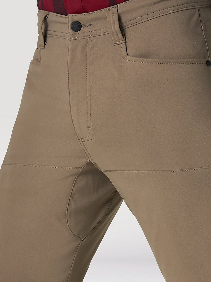 ATG by Wrangler Men's Synthetic Utility Pant in Bungee Cord