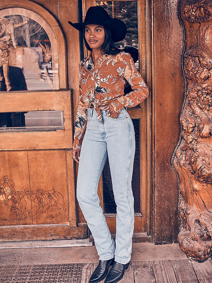 Women's Wrangler Cowboy Cut Slim Fit Jean in Bleach
