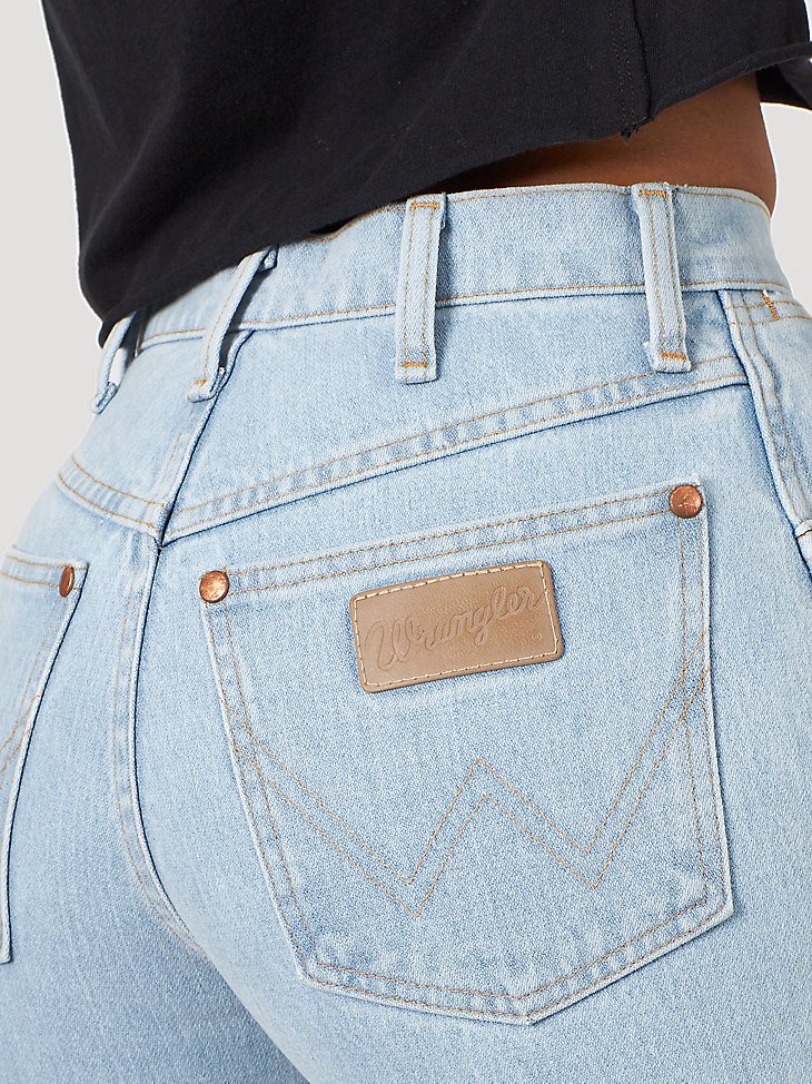 Women's Wrangler Cowboy Cut Slim Fit Jean in Bleach