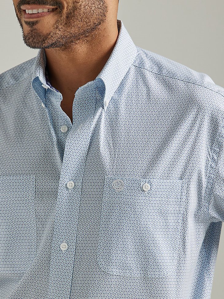 Men's George Strait Short Sleeve 2 Pocket Button Down Print Shirt in Lightly Blue