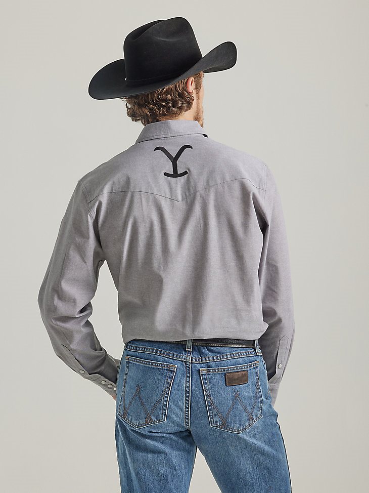 Wrangler x Yellowstone Collar Accent Chambray Snap Shirt in Grey Chambray