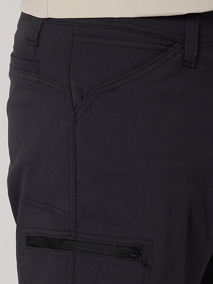 Men's Outdoor Performance Utility Short in Caviar
