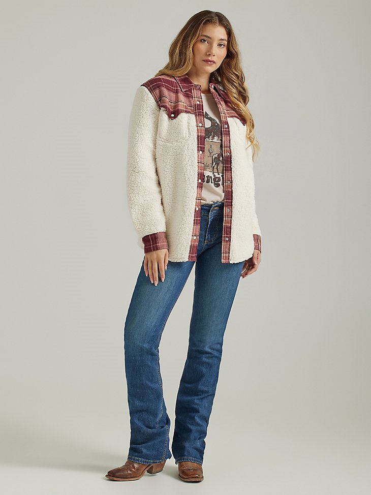 Women's Wrangler Retro Western Boyfriend Sherpa Shirt Jacket in Antique White