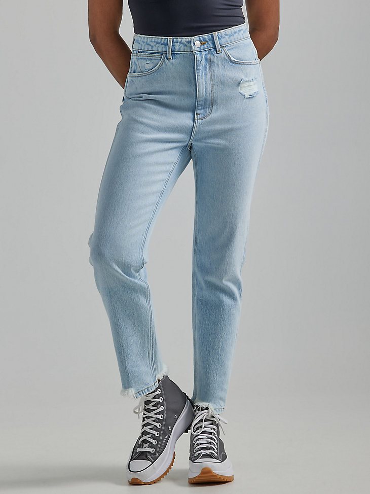 Women's Distressed Vintage Taper Jean in Icy Blue