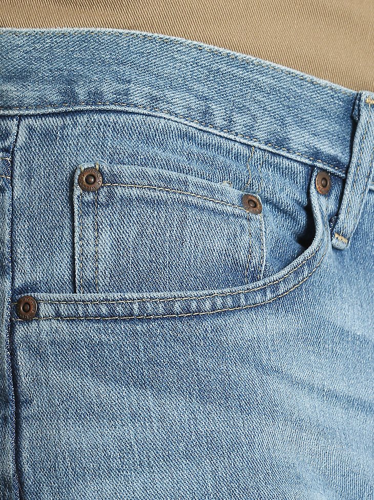Wrangler Five Star Premium Denim Flex For Comfort Regular Fit Jean in Stonewash Light