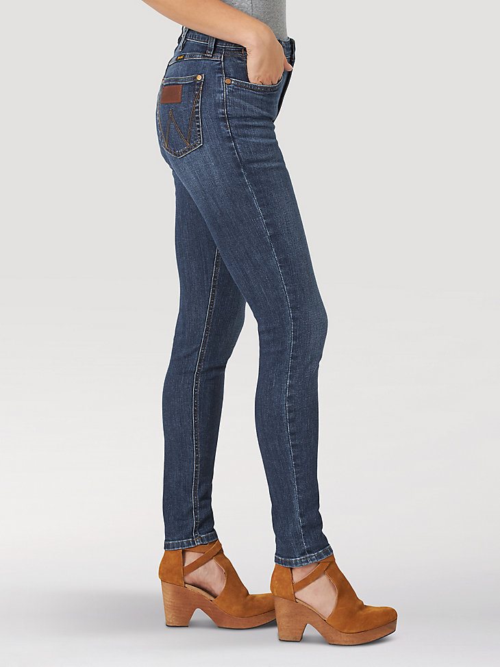 Women's Wrangler Retro High Rise Skinny Jean in Leah