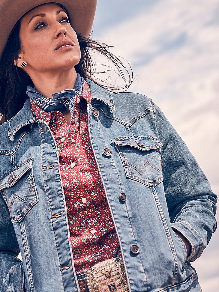 Women's Long Sleeve Classic Fit Denim Jacket in Dark Denim