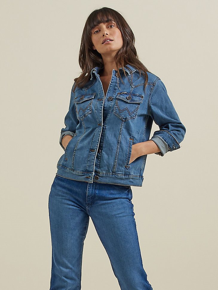 Women's Long Sleeve Classic Fit Denim Jacket in Dark Denim