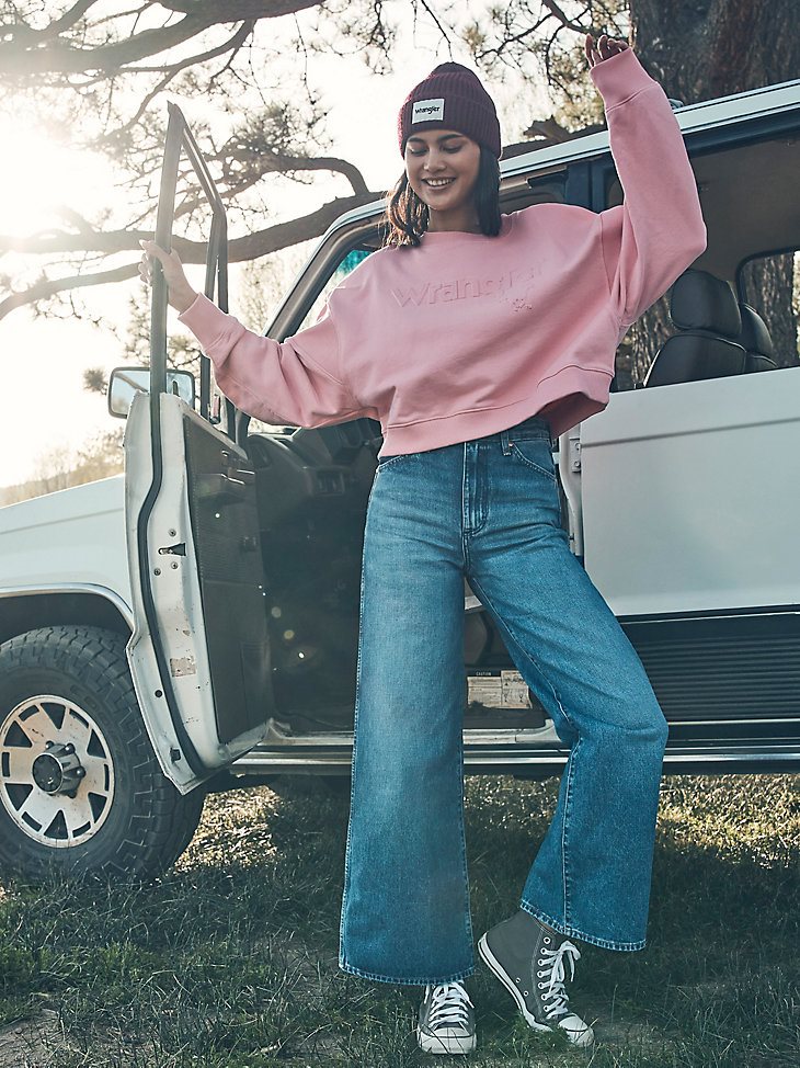 Women's Puffy Logo Crew Sweatshirt in Sick Pink