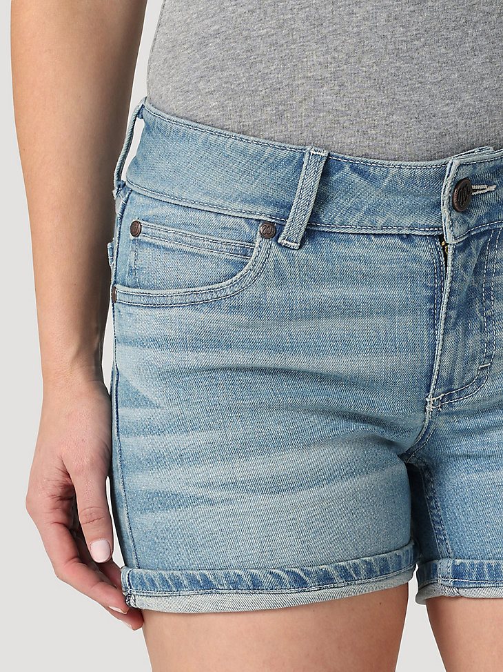 Women's Wrangler Retro Mid-Rise Denim Short in Valerie