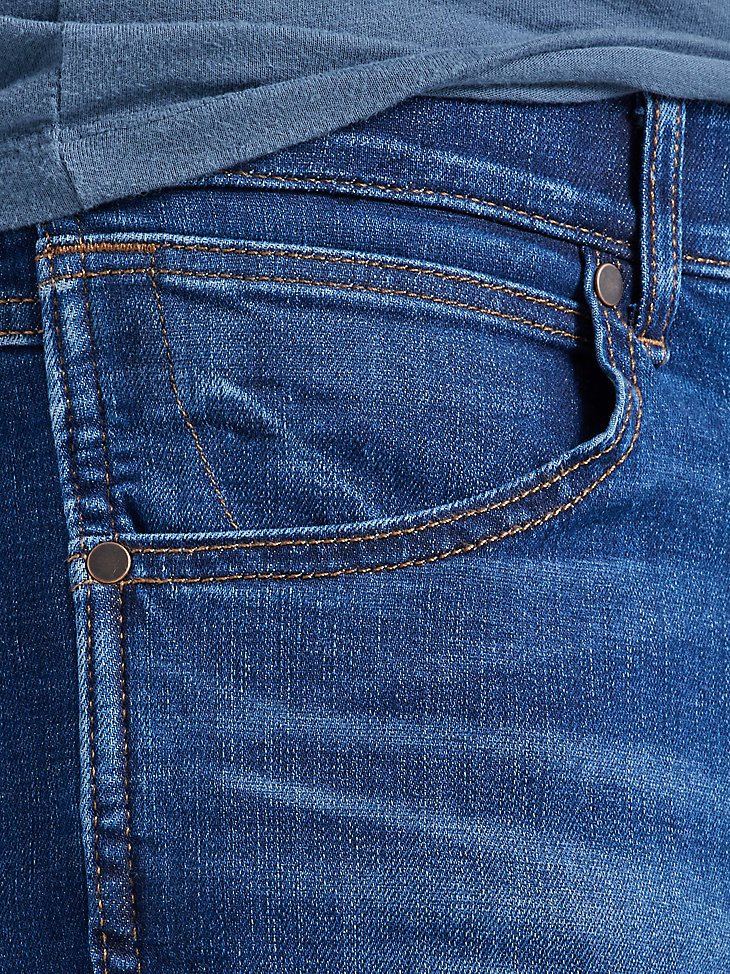Men's Wrangler Free To Stretch Greensboro Jean in Rodeo Bull