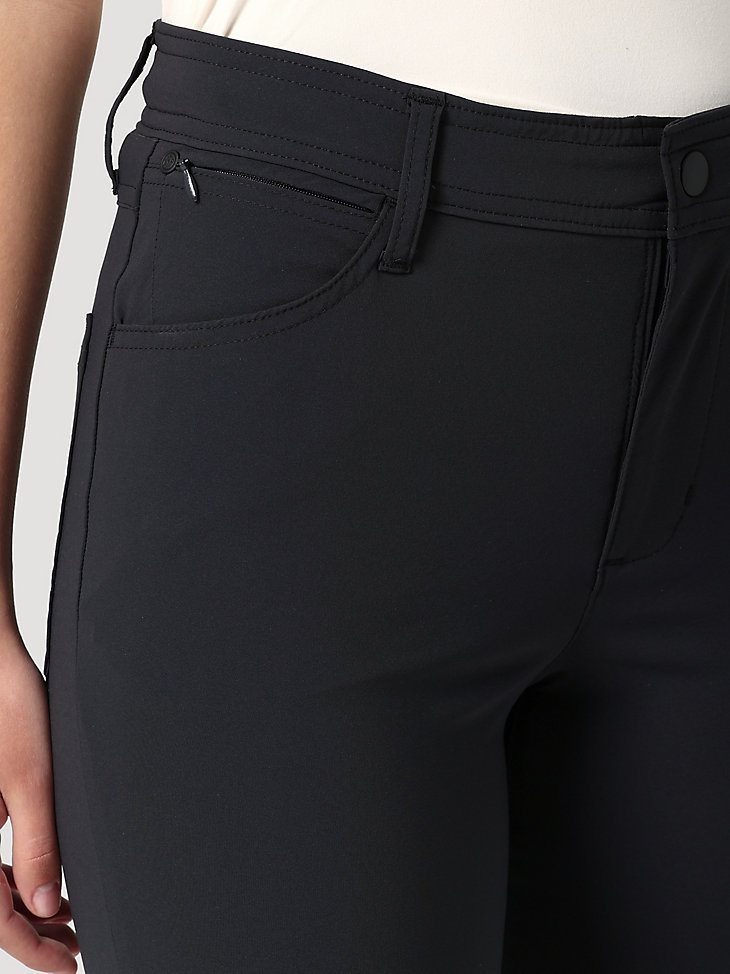ATG By Wrangler Women's FWDS Skinny Pant in Jet Black