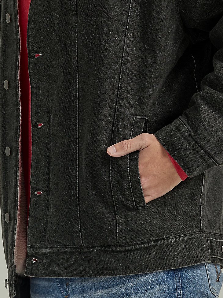 Men's Wrangler Collegiate Sherpa Lined Denim Western Jacket in Ohio State