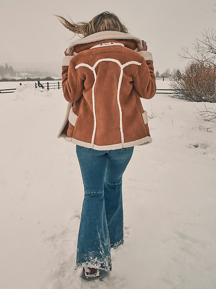 The Wrangler Retro Premium Jean: Women's High Rise Trumpet Flare in Paige