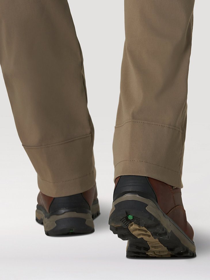 ATG by Wrangler Men's Synthetic Utility Pant in Bungee Cord