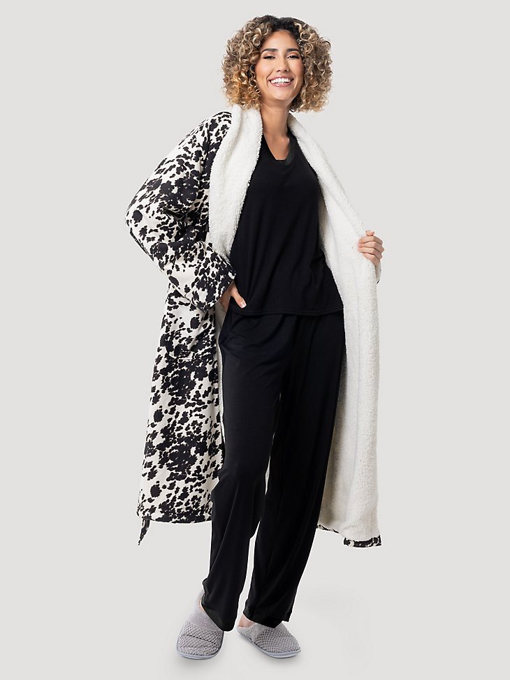 Flannel Cow Print Sherpa Lined Robe in Caviar