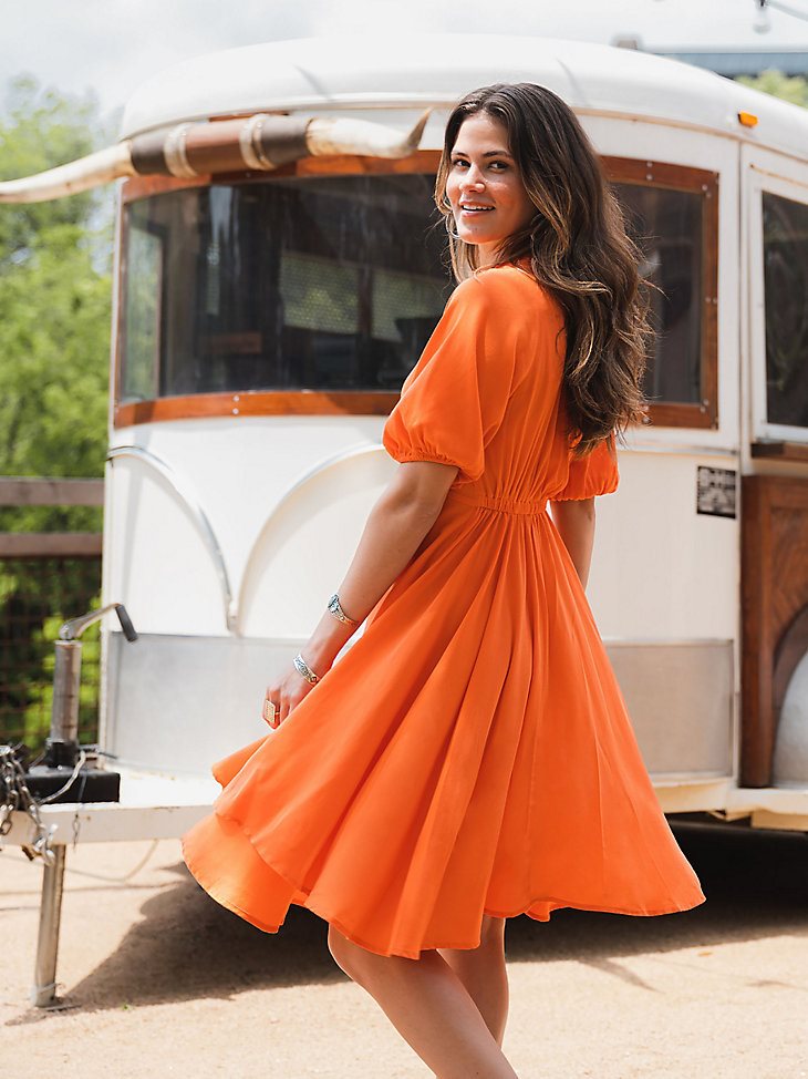 Women's Wrangler Puff Sleeve Dress in Tiger Lily