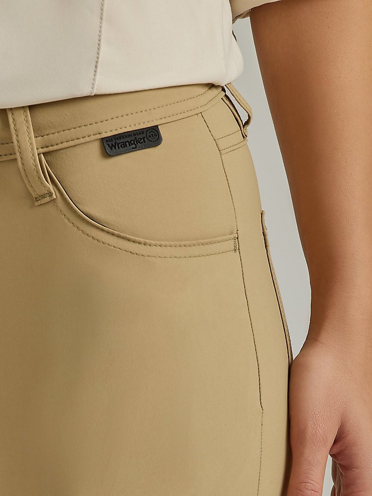 ATG By Wrangler Women's FWDS Skinny Pant in Elmwood