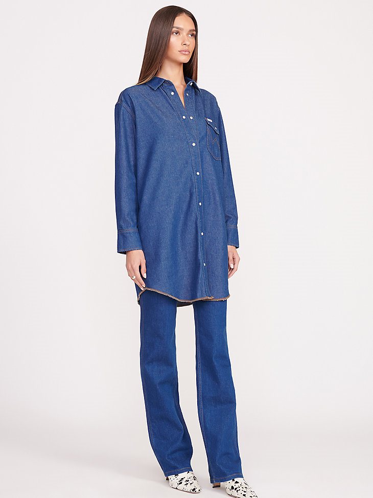 Wrangler + STAUD The Oversized Western Shirt in Dark Rinse