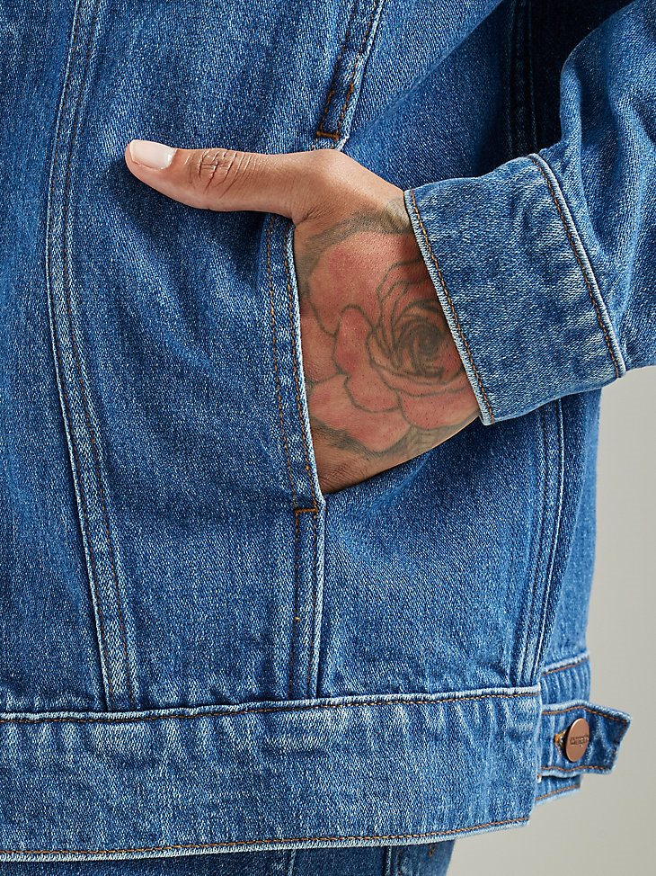Men's Denim Trucker Jacket in Cowboy Mid Wash