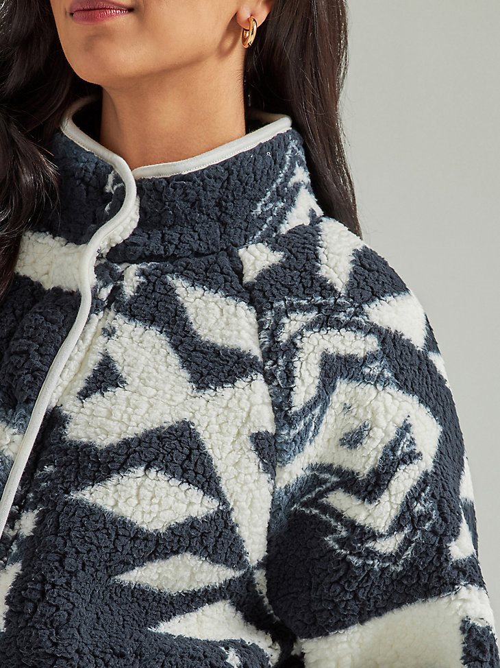 Women's Wrangler Retro Printed Sherpa Snap Jacket in Black /White