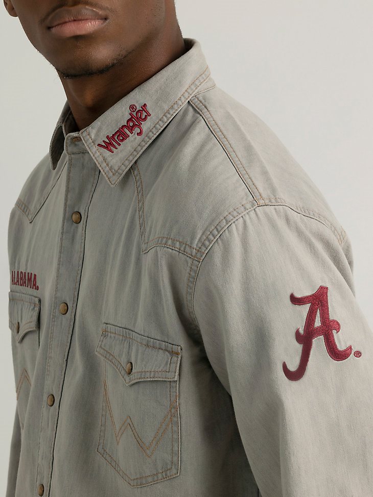 Men's Wrangler Collegiate Cowboy Cut Western Snap Shirt in University of Alabama