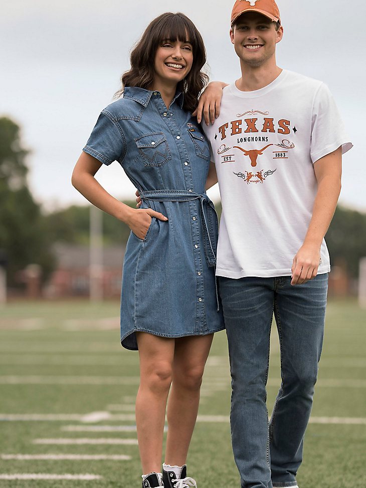 Women's Wrangler Collegiate Western Snap Denim Dress in University of Texas