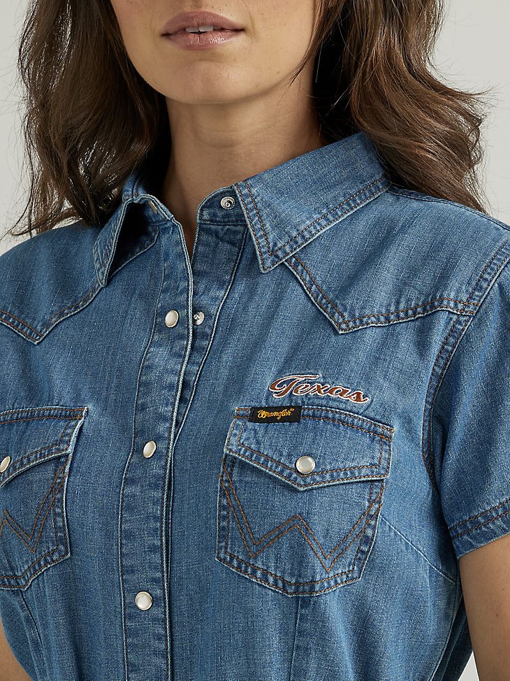 Women's Wrangler Collegiate Western Snap Denim Dress in University of Texas