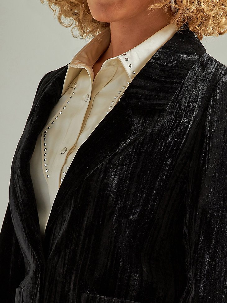 Women's Wrangler Retro Party Velvet Blazer in Black