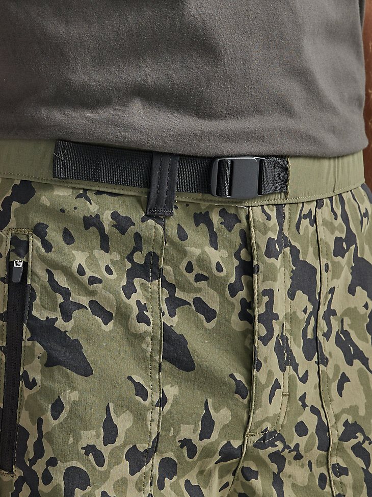 ATG By Wrangler Men's Tide Short in Olive Camo