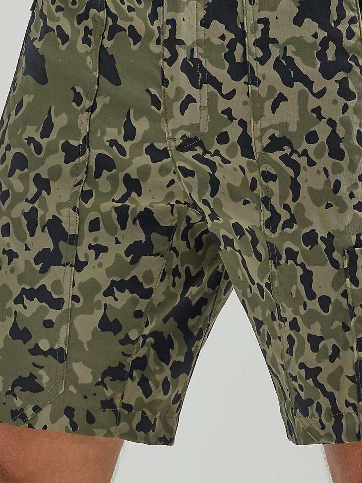 ATG By Wrangler Men's Tide Short in Olive Camo